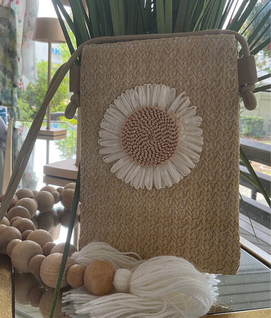 Straw sunflower purse