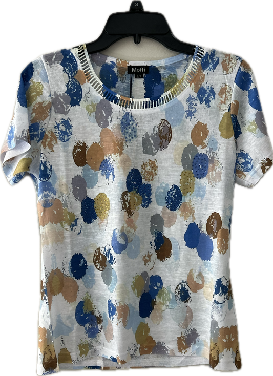 Lightweight short sleeve top with square eyelet neckline trim