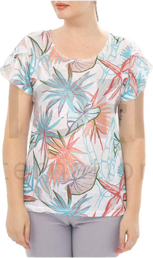 Scalloped crewneck top with short sleeves